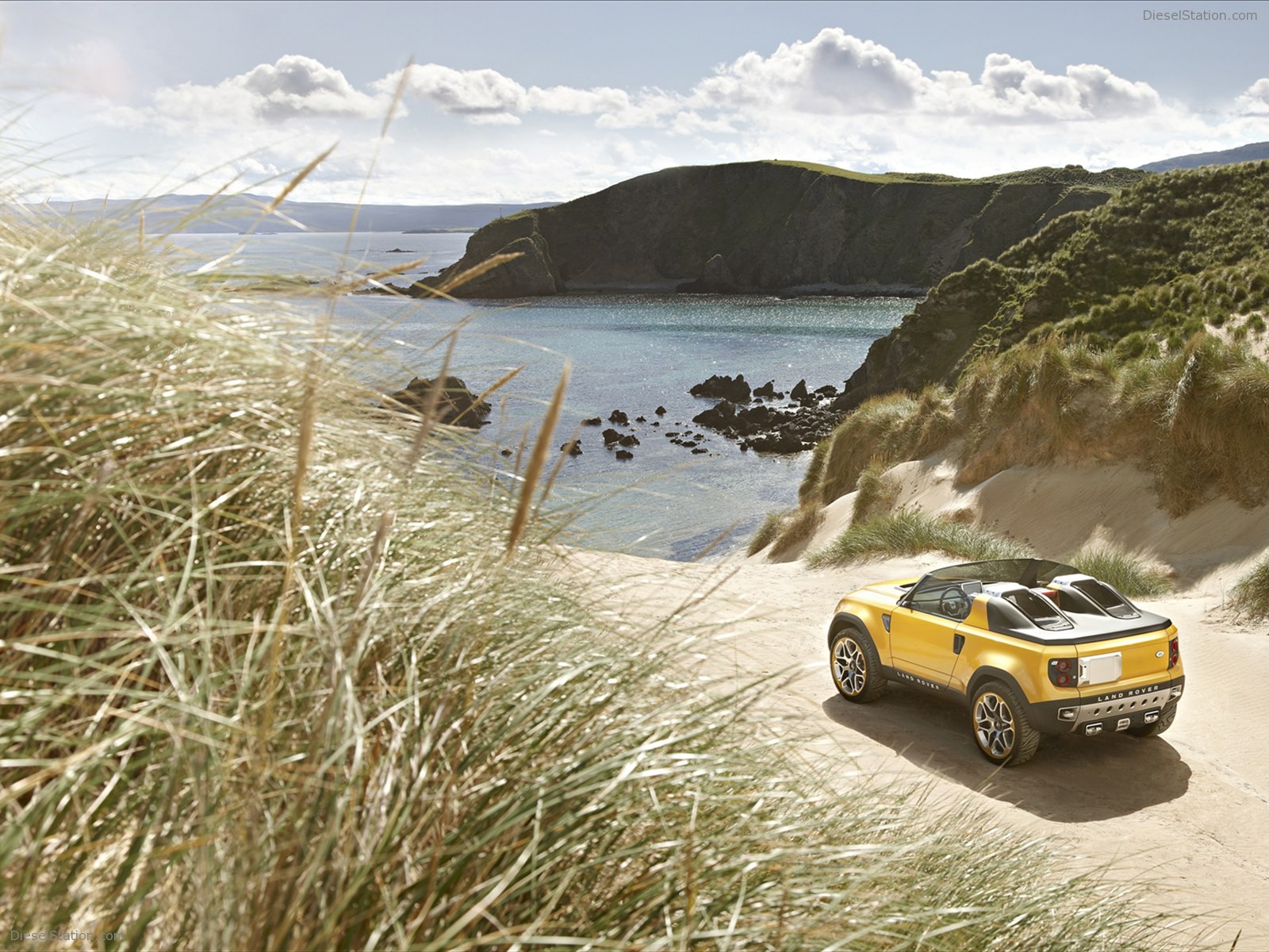 Land Rover Defender DC100 Sport Concept 2011 Land Rover Defender DC100 Sport Concept 2011